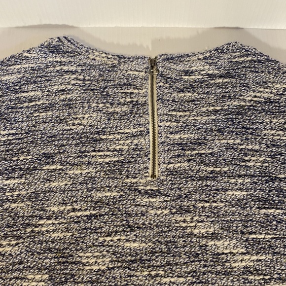 Per Se Sweaters Authentic Per Se Sweater Gold Tinsel Threaded Blue White Long Sleeve Scoop